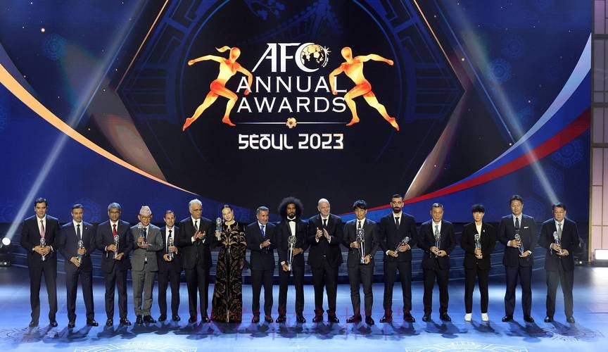 2013年亚足联颁奖典礼 中国足球成为大赢家 2013年亚足联颁奖典礼 中国足球成为大赢家