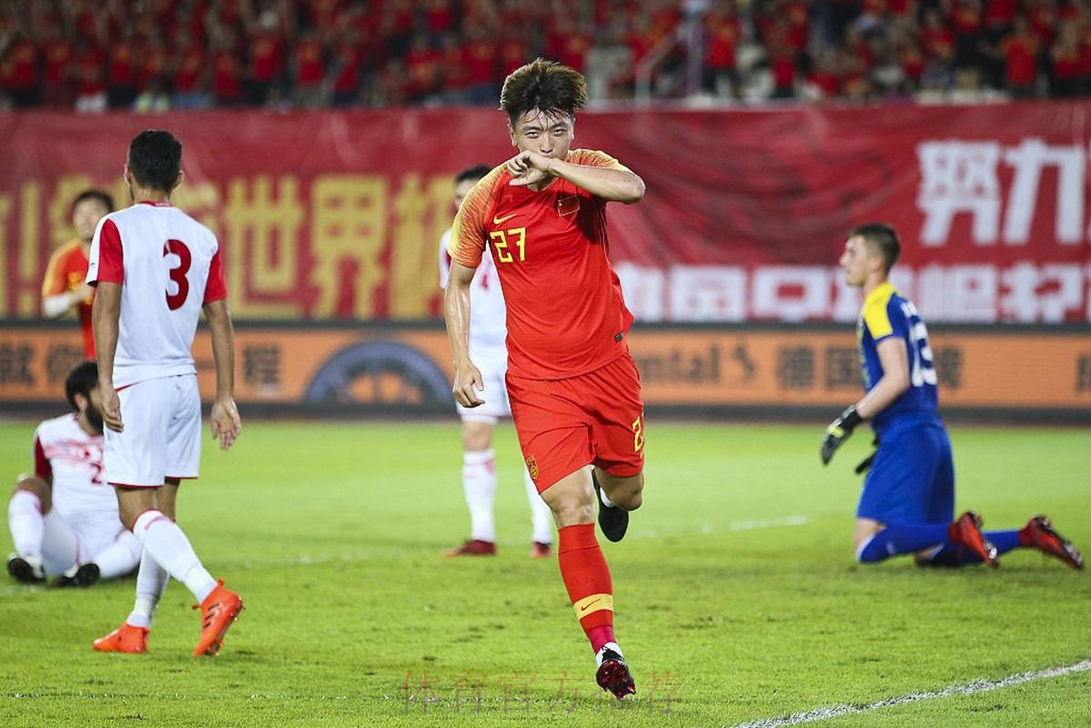 杨旭破门，中国队1-0战胜塔吉克斯坦队